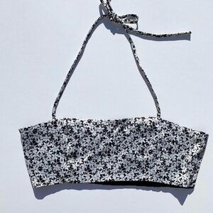 Black and White Floral Halter Crop Top Women's Medium Spring Summer Vacation